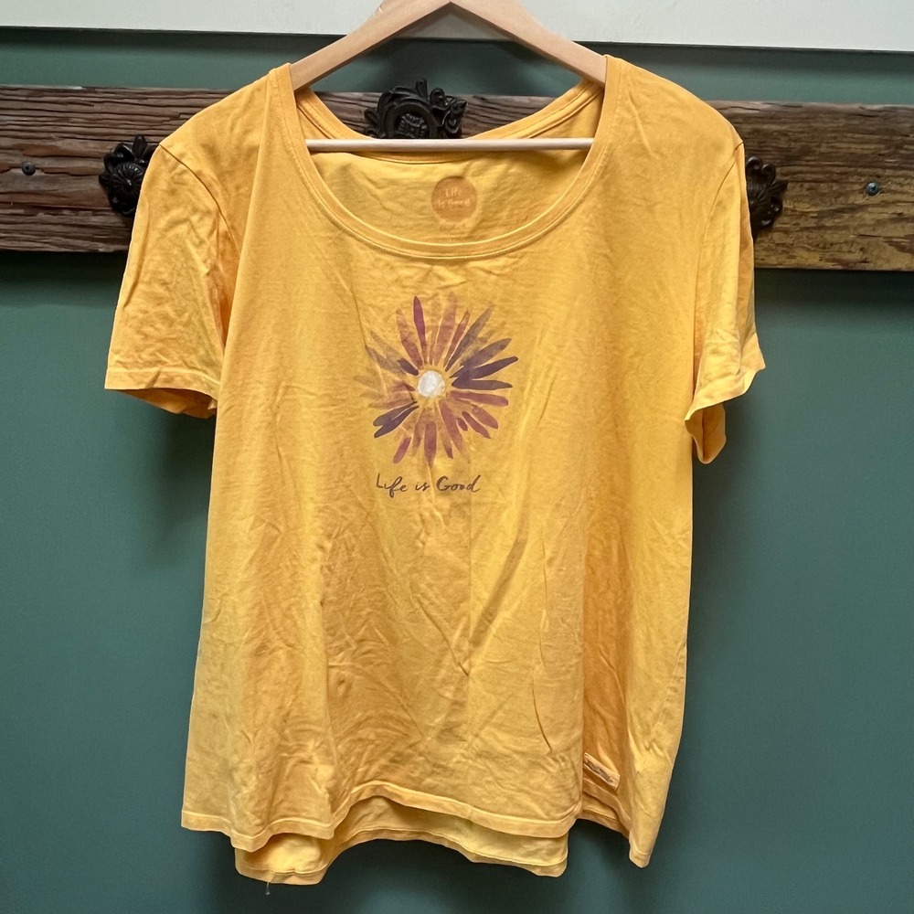 Life is Good Womens Crusher Tee Mustard Yellow Daisy Floral Scoop Neck XXL